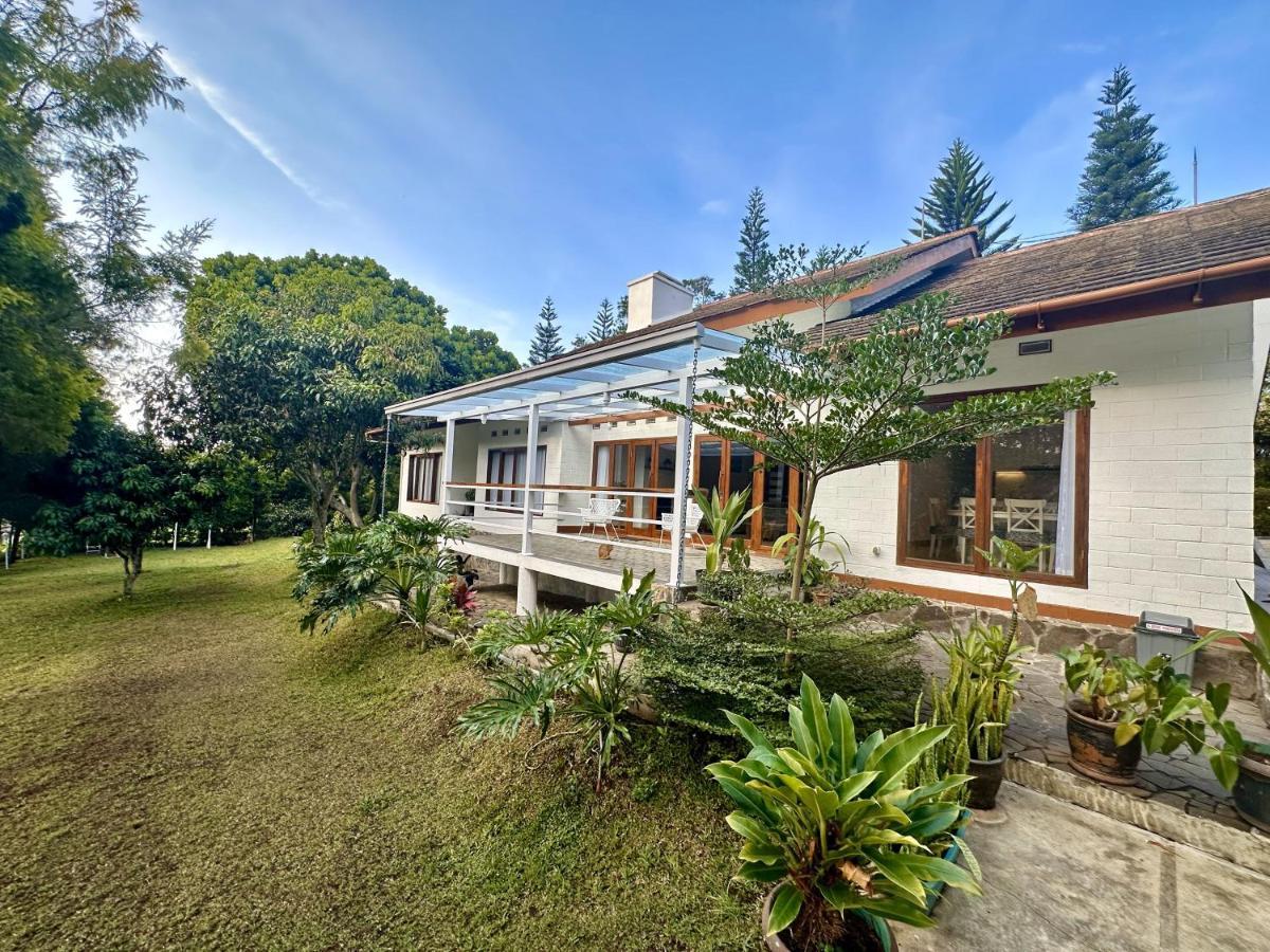 בנדונג Villa Putih Le Cordon מראה חיצוני תמונה